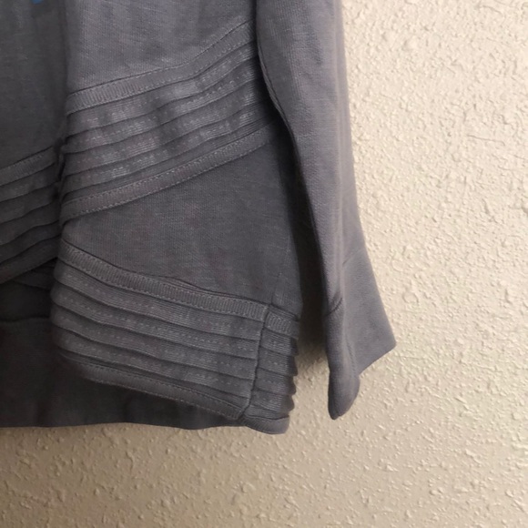 Active Life Top - Picture 4 of 8